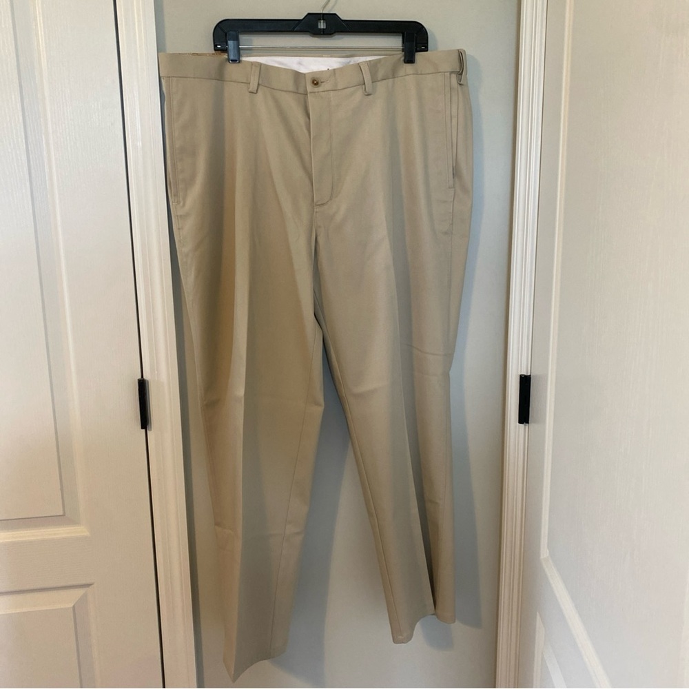 Haggar Men's Khaki Chinos